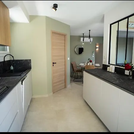 Βίλα De Charme La Lionne-piscine-12 Pers Saint-Raphaël